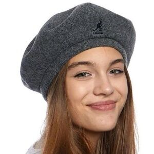 ✨🦘Kangol Jax Beret 🦘✨